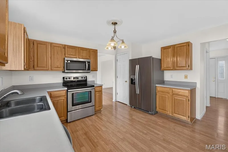 151 Royallsprings Parkway, O'Fallon, MO 63368 — listing photo 15 of 50