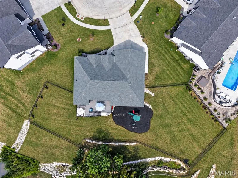 512 Spruce Hollow Court, Wentzville, MO 63385 — listing photo 10 of 14