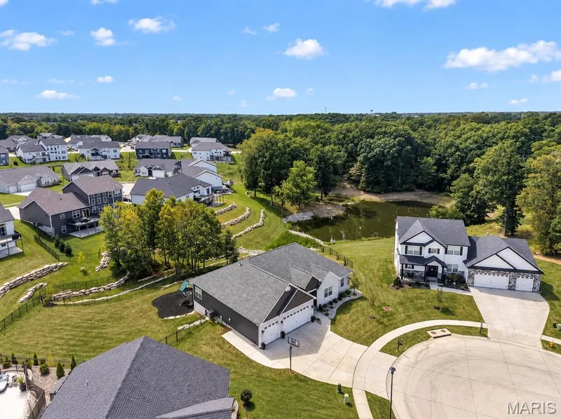 512 Spruce Hollow Court, Wentzville, MO 63385 — listing photo 14 of 14