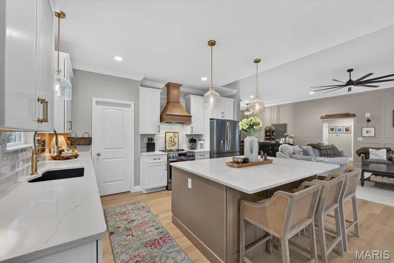 512 Spruce Hollow Court, Wentzville, MO 63385 — listing photo 10 of 51