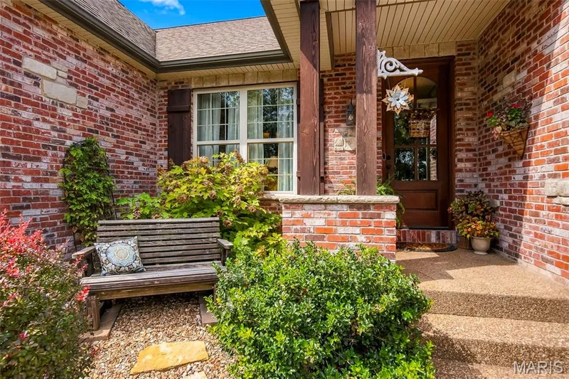 423 Cottage Grove Drive, Wentzville, MO 63385 — listing photo 6 of 75