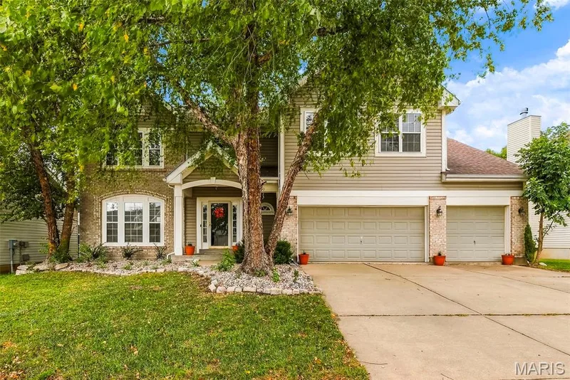 223 Chestnut Hill Drive, O'Fallon, MO β listing photo 1