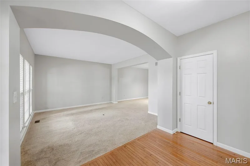 Entrance Foyer with  Barrel Archway to Living Room — 223 Chestnut Hill Drive, O'Fallon, MO 63368