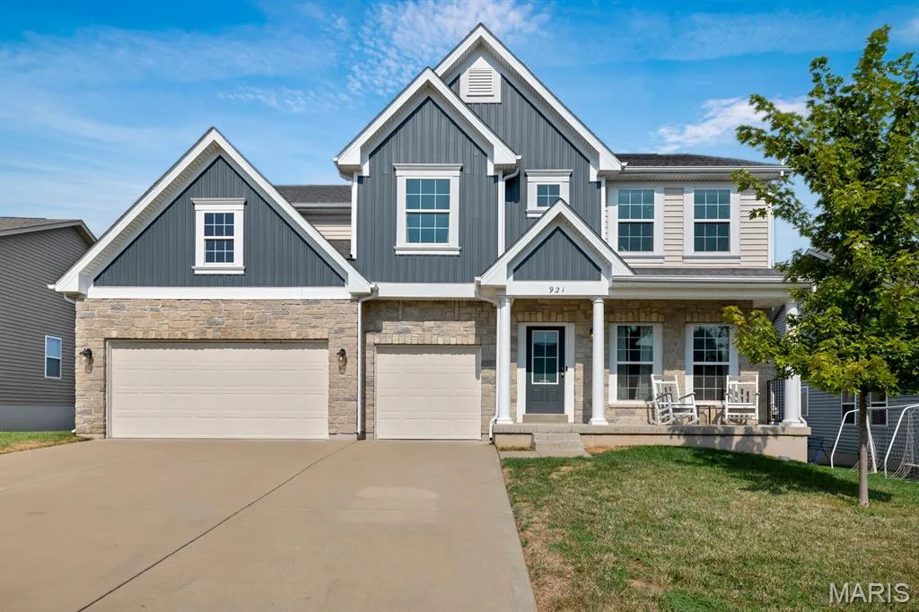 921 Ellis Park Drive, Wentzville, MO 63385 — listing photo 1 of 40