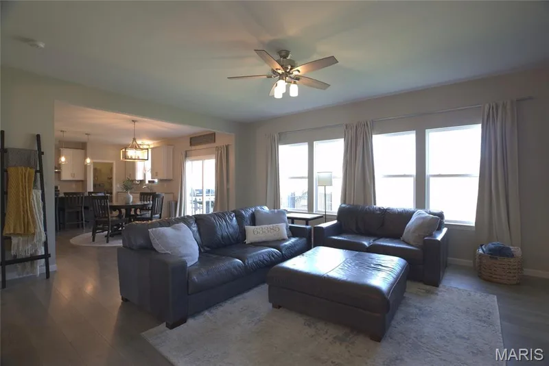 921 Ellis Park Drive, Wentzville, MO 63385 — listing photo 9 of 40