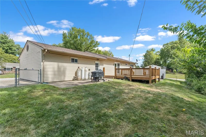 3305 Highgate Lane, St Charles, MO 63301 — listing photo 22 of 25