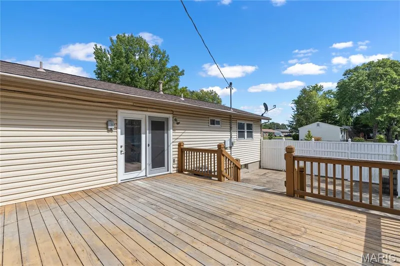 3305 Highgate Lane, St Charles, MO 63301 — listing photo 24 of 25