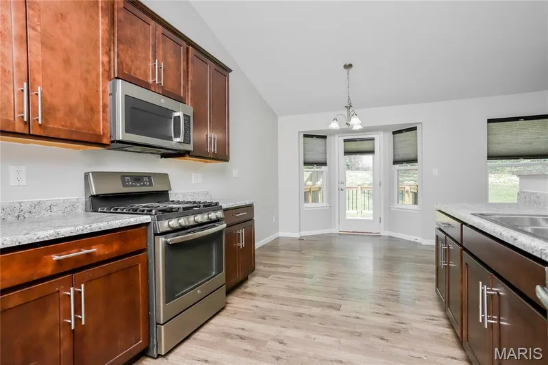 115 Cobble Road, O'Fallon, MO 63366 — listing photo 4 of 15