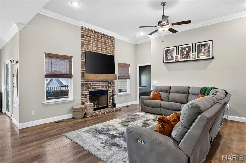 293 Laurens Spring Court, Lake St. Louis, MO 63367 — listing photo 19 of 38