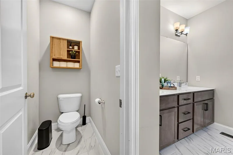 293 Laurens Spring Court, Lake St. Louis, MO 63367 — listing photo 26 of 38