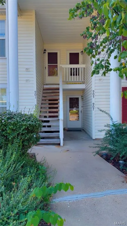 905 Sugar Lake Court #6, St Peters, MO β listing photo 1