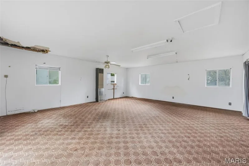 Room above garage — 1301 Drummond Court, St Charles, MO 63303