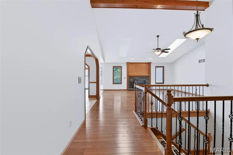 12 Meadow Crest Court, St Charles, MO 63303 — listing photo 4 of 50