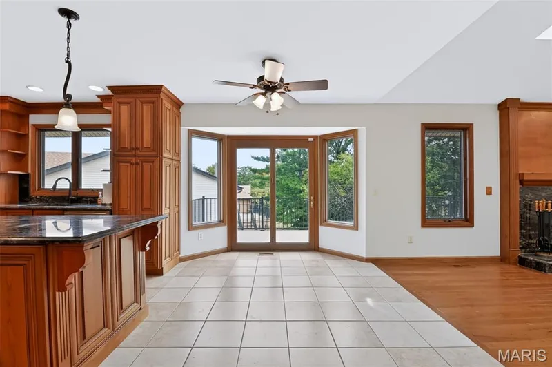 12 Meadow Crest Court, St Charles, MO 63303 — listing photo 11 of 50