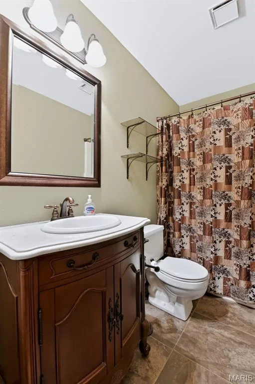 12 Meadow Crest Court, St Charles, MO 63303 — listing photo 25 of 50