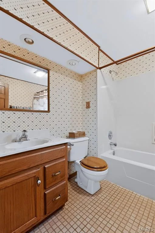 12 Meadow Crest Court, St Charles, MO 63303 — listing photo 39 of 50