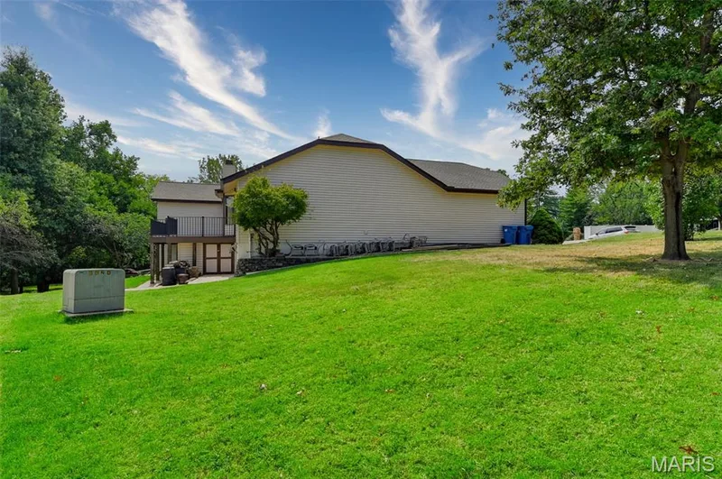 12 Meadow Crest Court, St Charles, MO 63303 — listing photo 45 of 50