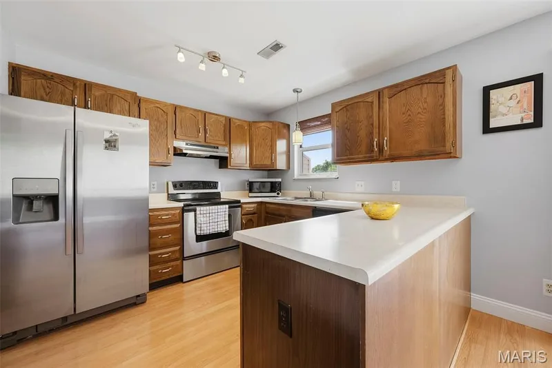1710 N Wisteria Drive #2, St Charles, MO 63303 — listing photo 5 of 46