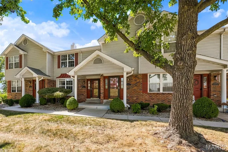 1710 N Wisteria Drive #2, St Charles, MO 63303 — listing photo 37 of 46