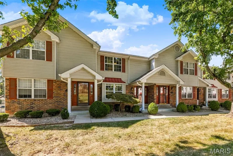 1710 N Wisteria Drive #2, St Charles, MO 63303 — listing photo 38 of 46