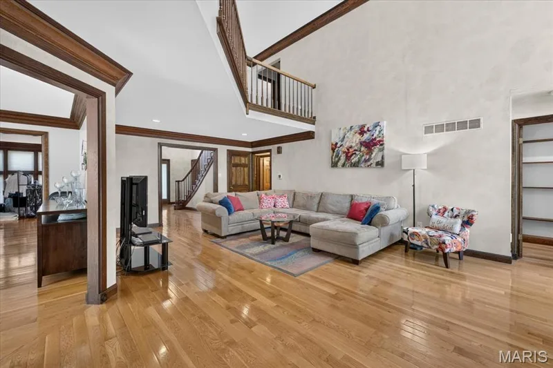 Family room — 14418 W Open Meadow Court W, Chesterfield, MO 63017
