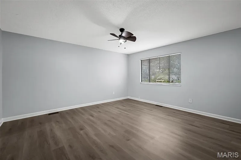 2804 Savoy Drive #2804, Lake St. Louis, MO 63367 — listing photo 11 of 48
