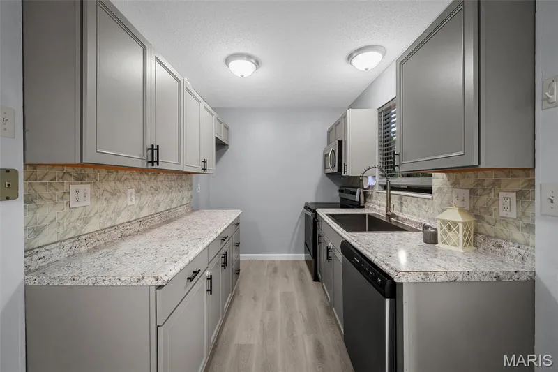 2804 Savoy Drive #2804, Lake St. Louis, MO 63367 — listing photo 16 of 48