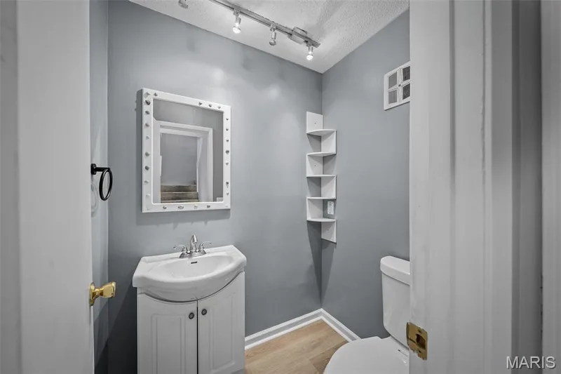 2804 Savoy Drive #2804, Lake St. Louis, MO 63367 — listing photo 19 of 48