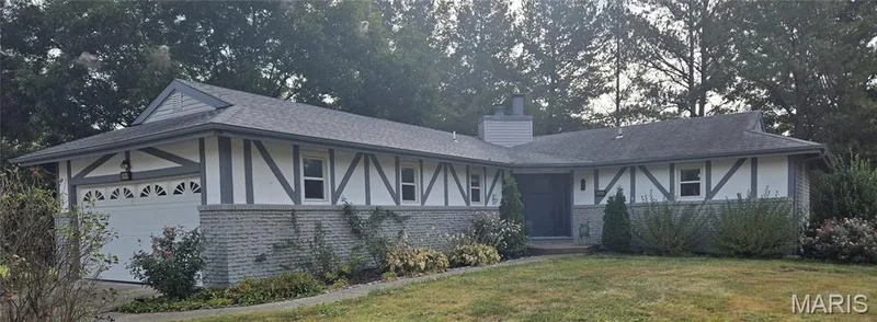 266 Savoy Drive, Lake St. Louis, MO 63367 — listing photo 1 of 5