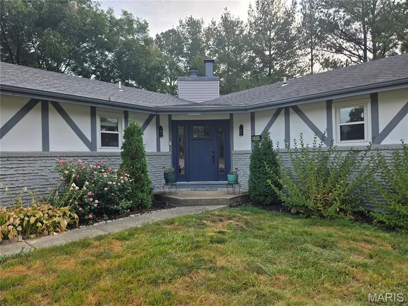 266 Savoy Drive, Lake St. Louis, MO 63367 — listing photo 4 of 5