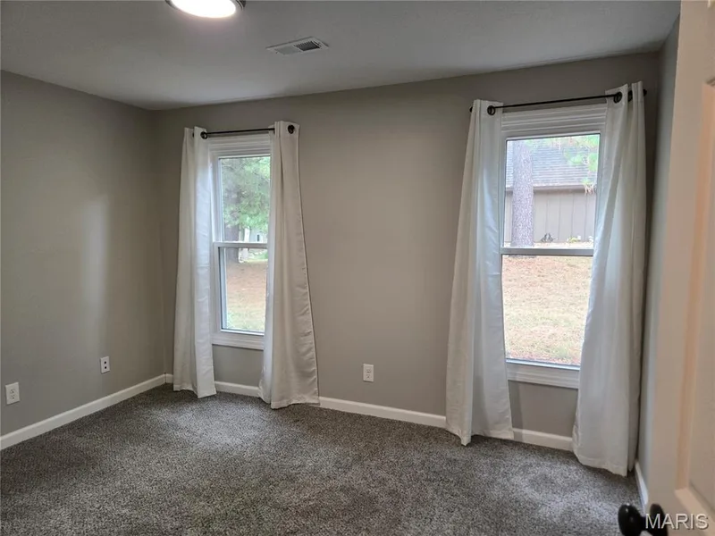Bedroom 3 in lower level — 266 Savoy Drive, Lake St. Louis, MO 63367