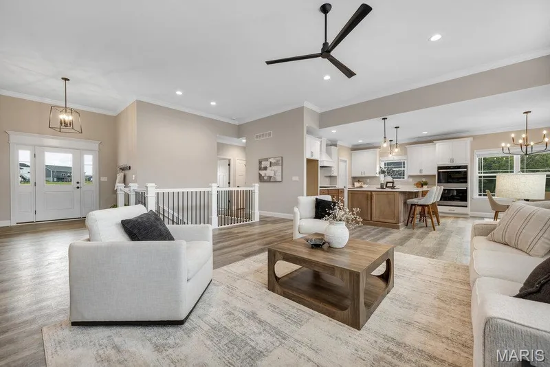 236 Woodhurst, Wentzville, MO 63385 — listing photo 4 of 67