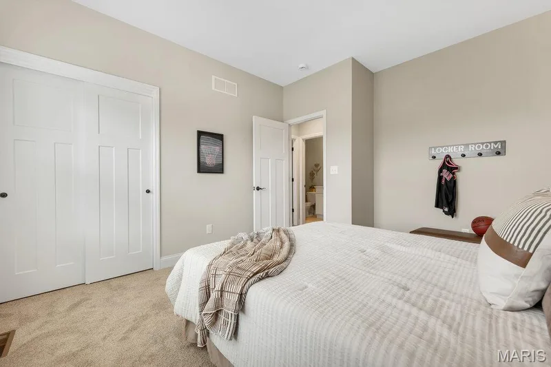 236 Woodhurst, Wentzville, MO 63385 — listing photo 36 of 67
