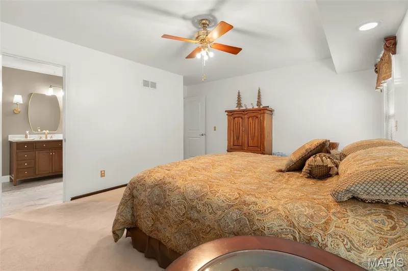 37 Great Lakes Drive, St Peters, MO 63376 — listing photo 15 of 66