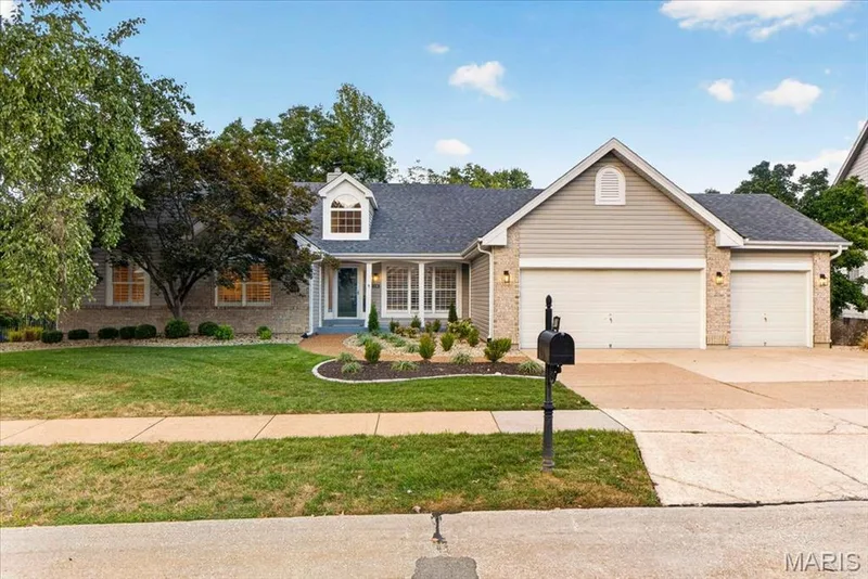 1308 Westhampton Woods Court, Wildwood, MO β listing photo 1