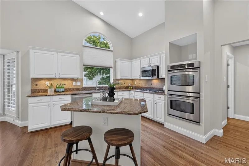 1308 Westhampton Woods Court, Wildwood, MO 63005 — listing photo 16 of 56