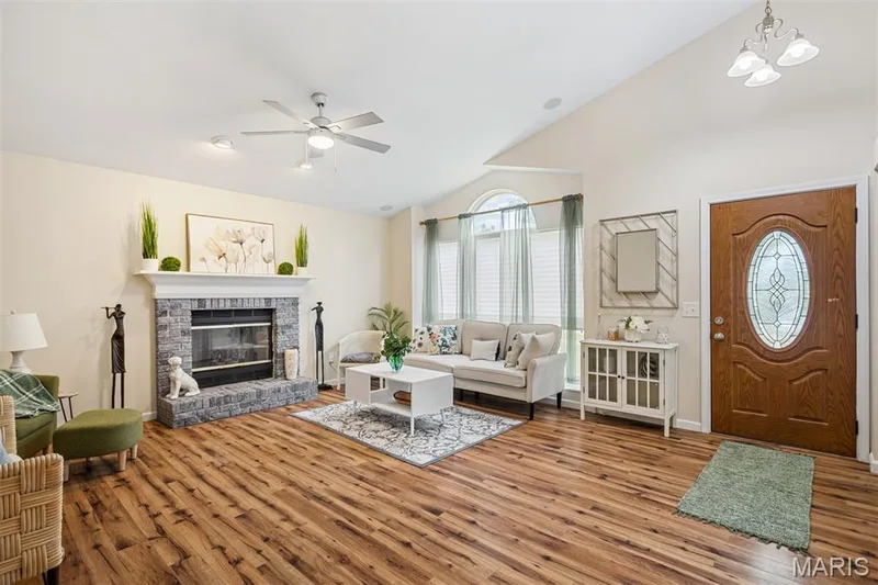 223 Destiny Court, Wentzville, MO 63385 — listing photo 7 of 43