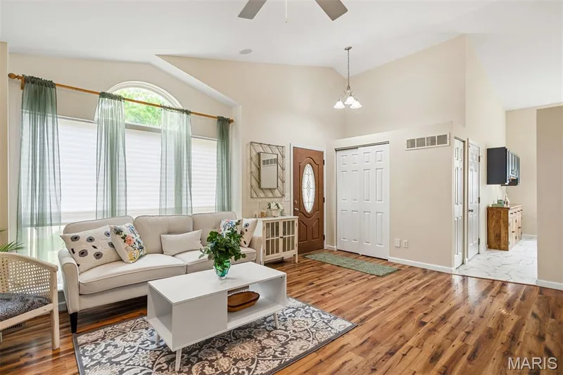 223 Destiny Court, Wentzville, MO 63385 — listing photo 9 of 43