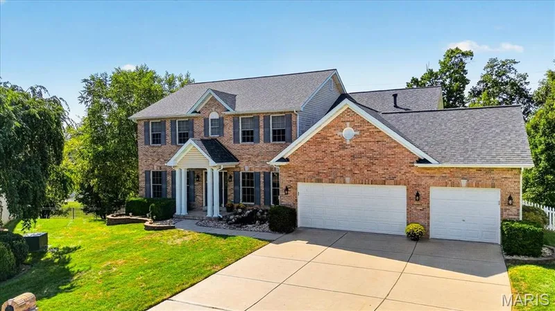 75 Hesters Court, St Charles, MO 63304 — listing photo 2 of 69