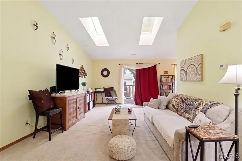 60 Sugar Ridge Court #6, St Peters, MO 63376 — listing photo 4 of 32