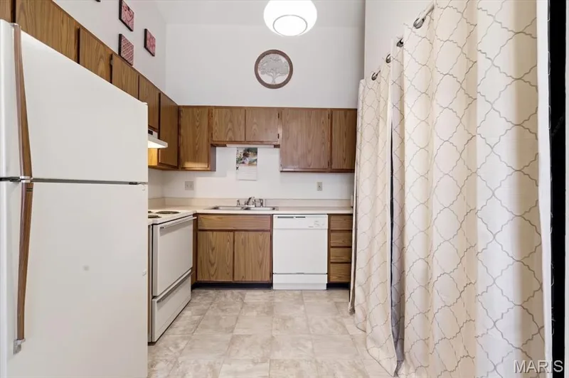 60 Sugar Ridge Court #6, St Peters, MO 63376 — listing photo 13 of 32