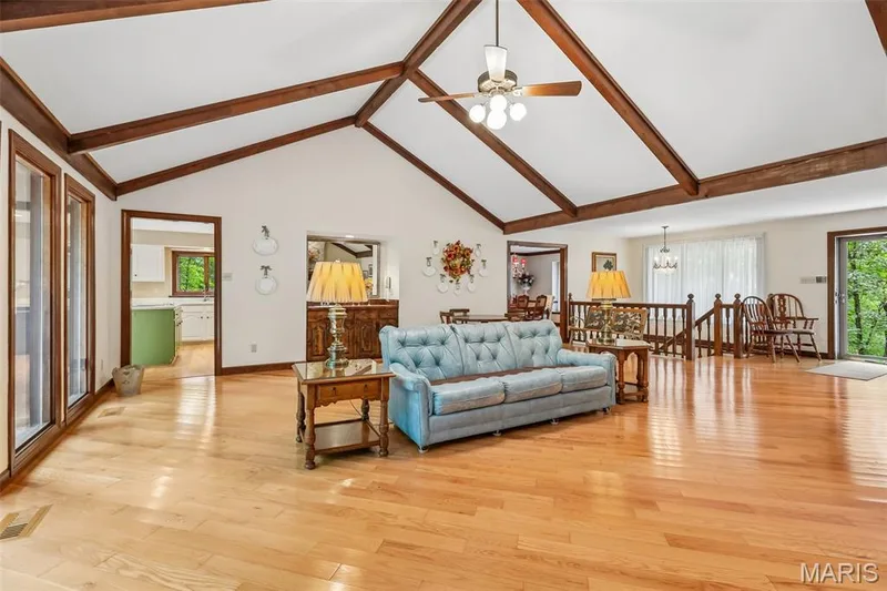 2260 Ridgley Woods Drive, Chesterfield, MO 63005 — listing photo 8 of 44