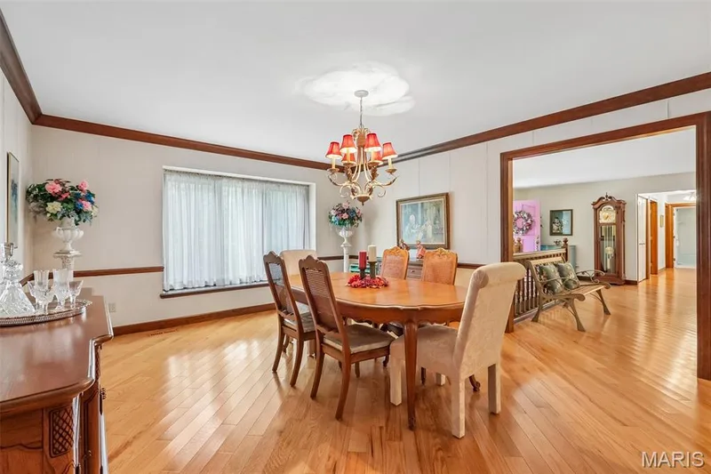 2260 Ridgley Woods Drive, Chesterfield, MO 63005 — listing photo 16 of 44