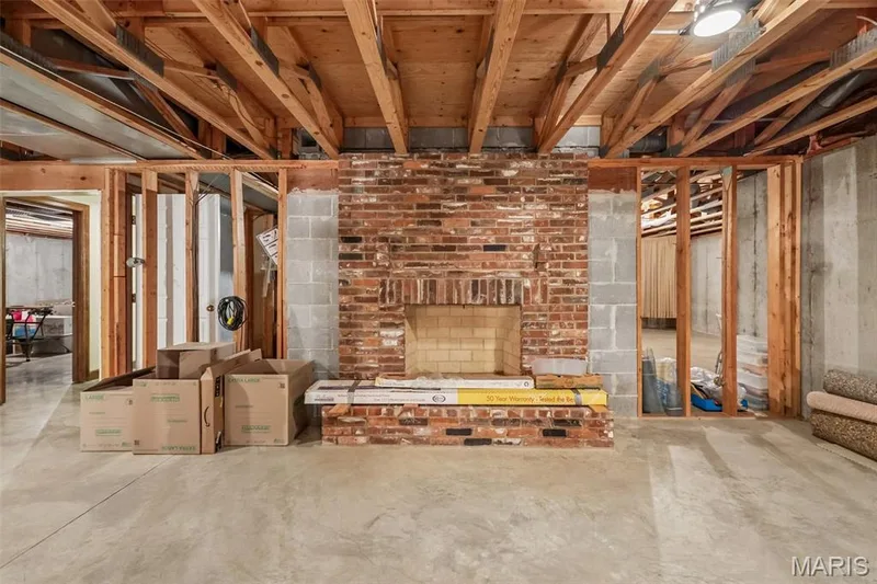 Woodburning fireplace in LL — 2260 Ridgley Woods Drive, Chesterfield, MO 63005