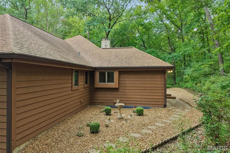 2260 Ridgley Woods Drive, Chesterfield, MO 63005 — listing photo 37 of 44