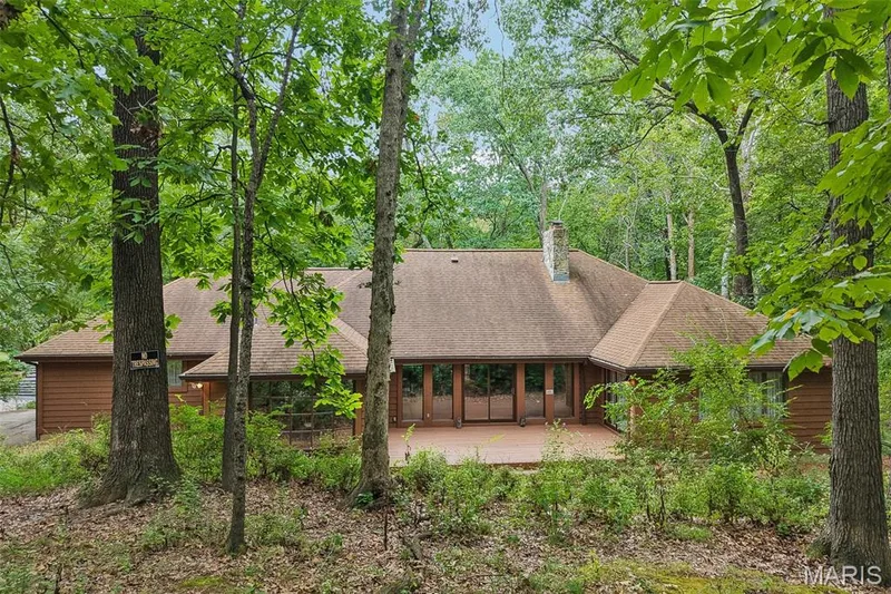 2260 Ridgley Woods Drive, Chesterfield, MO 63005 — listing photo 38 of 44