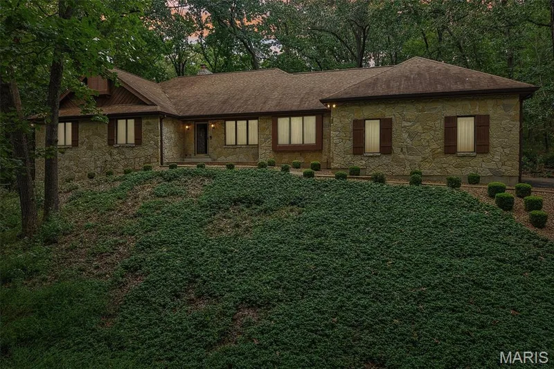 2260 Ridgley Woods Drive, Chesterfield, MO 63005 — listing photo 43 of 44