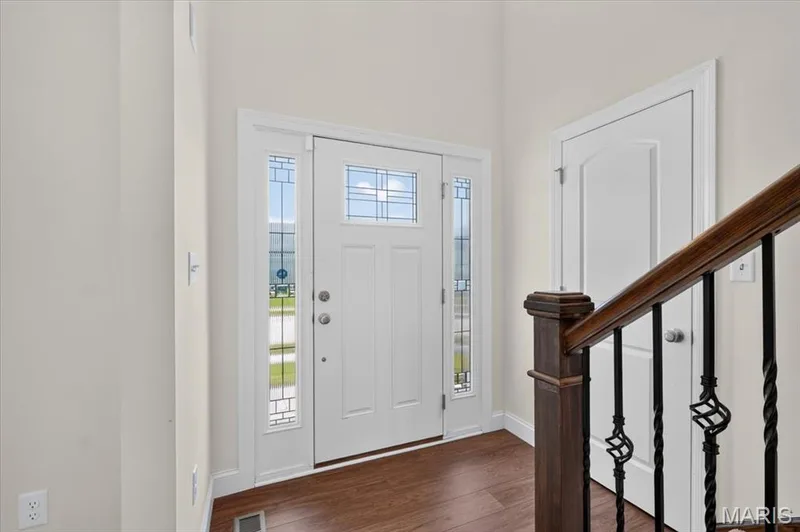 823 Silver Buck Lane, Chesterfield, MO 63005 — listing photo 3 of 53
