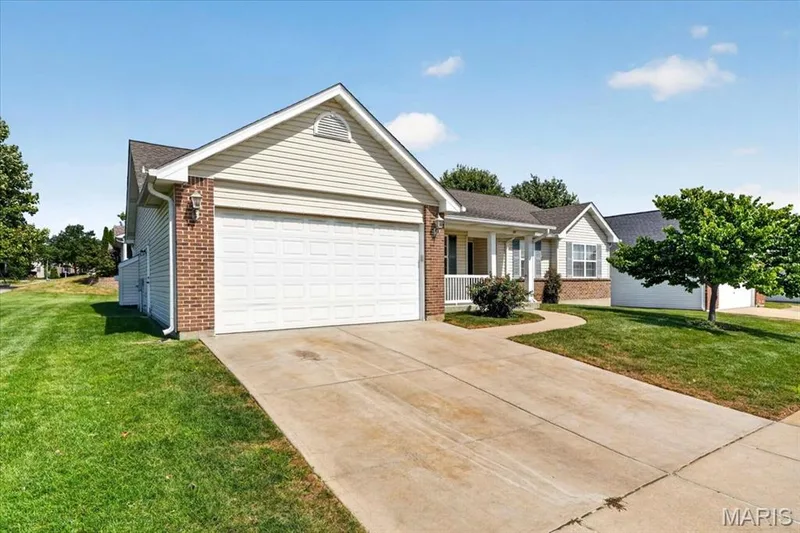 11 Swift Creek Court, St Peters, MO 63376 — listing photo 4 of 52