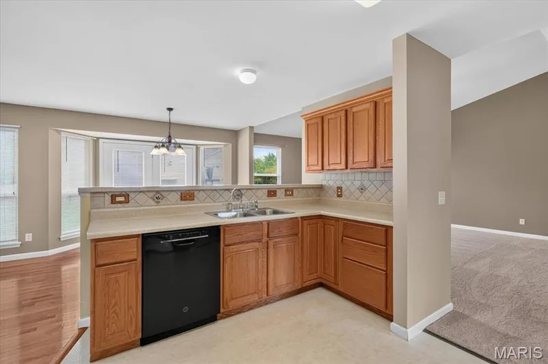 Open to the breakfast/dining area. — 11 Swift Creek Court, St Peters, MO 63376